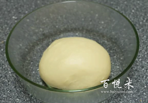 晚上揉面早上烤,這個(gè)披薩味道好,小孩子最愛了